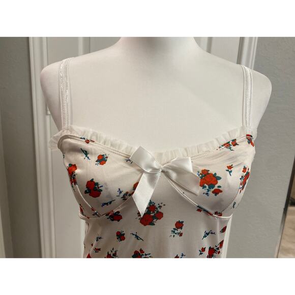 Lingerie Rose Printed Nightie with Thong Size Medium - Picture 2 of 7